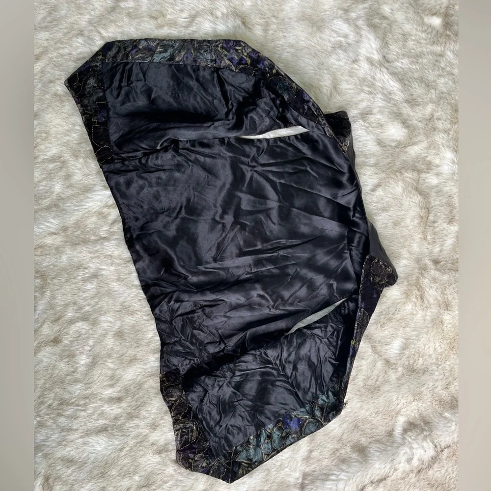 Purple & Black Velvet Leaf & Glitter Detail Special Occasion Vest - Picture 4 of 8